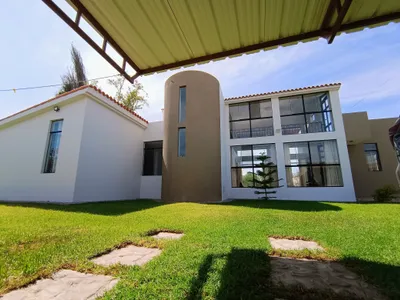 Sofisticada Propiedad Y Casa De Campo En Venta