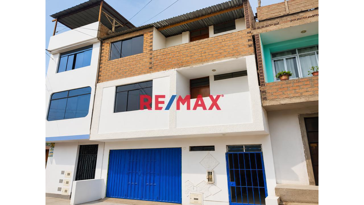 Casa 03 Pisos - Gran Oportunidad De Inversión Vivienda, Alquileres, Kinder - Ate (Huaycan)