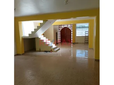 SE ALQUILA CASA DE ESTRENO PARA USO COMERCIAL EN VIRÚ PUEBLO - A MEDIA CUADRA DE LA RENIEC - S/2,000