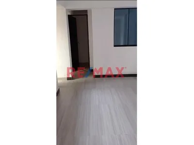 ¡Departamento En Venta A Us$ 39,000.00 Villa María Del Triunfo | 57.64 M² | Segundo Piso