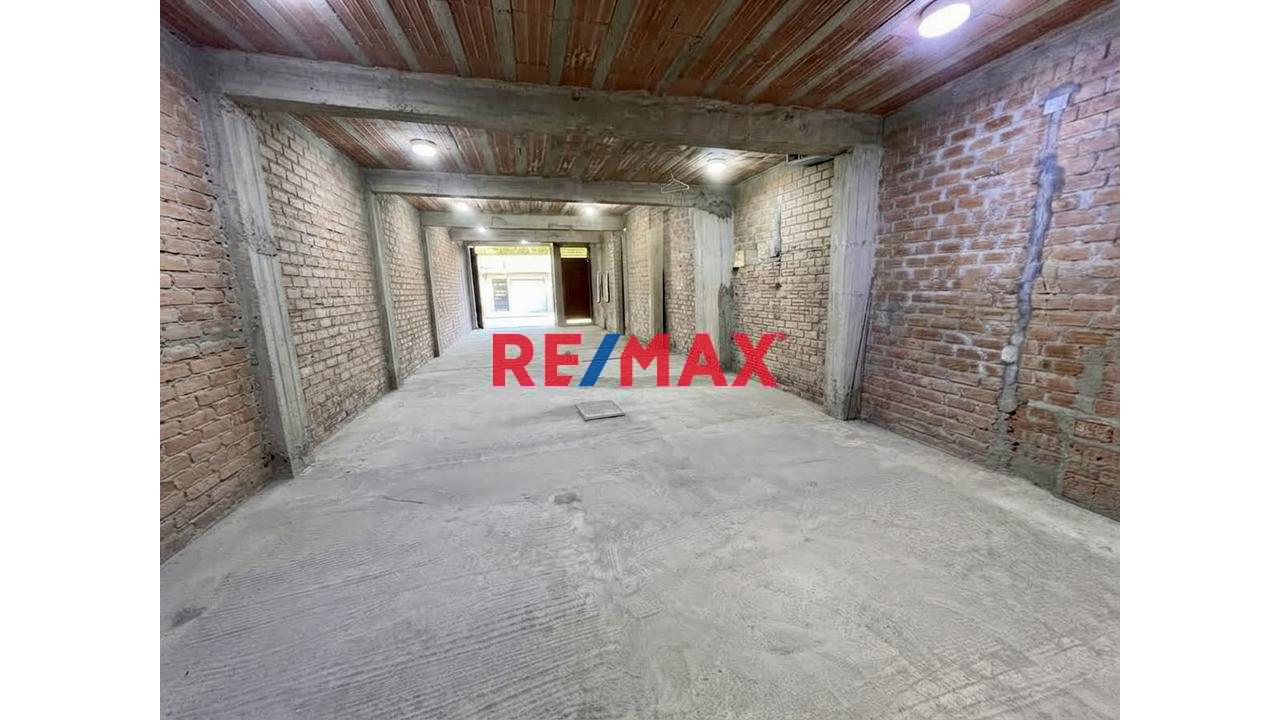 ¡Alquiler De Local Comercial 120M2 – Primer Piso | Los Olivos!