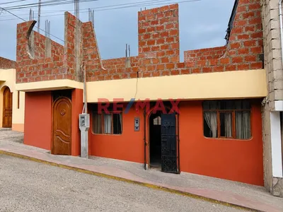 Venta Casa En Luis E Valcarsel - Enace