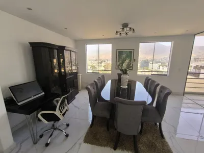 Venta de Departamento en Santiago de Surco - Lima 4 Dormitorios