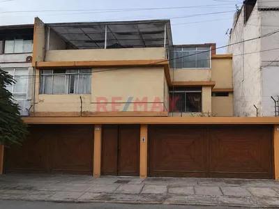 Vendo Casa De 350M² En Surco Oportunidad Unica Para Inversionistas
