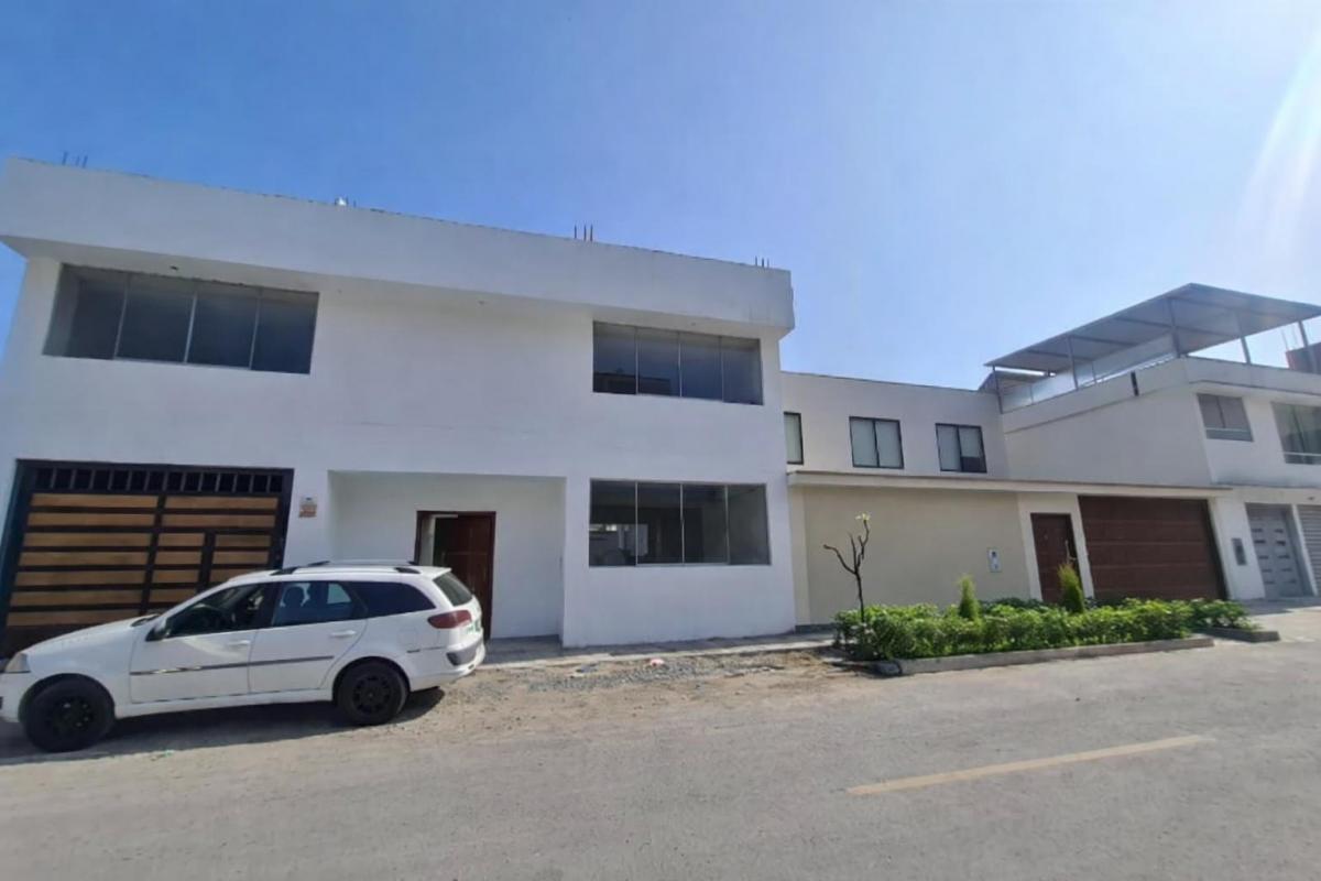Venta de Casa en Pachacamac - Lima 4 Dormitorios 