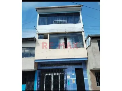 Venta De Casa De 3 Pisos En Venta En San Martin