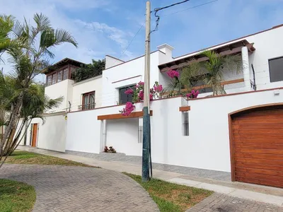 Alquiler de Casa en San Isidro - Lima 5 Dormitorios 