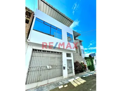 ¡Venta De Casa Con Potencial Para Vivienda Y Negocio En Chepén!