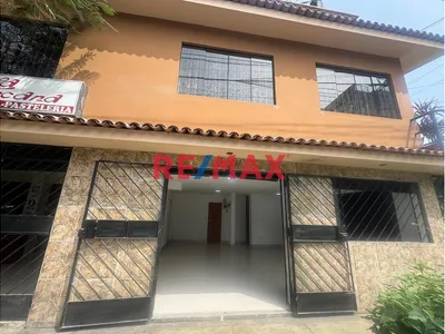 Se Alquila Local En Sagitario Surco