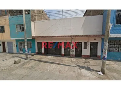 Se Vende Casa Como Terreno En Zona Comercial -Av 10 De Junio - Smp