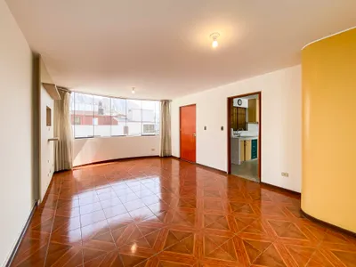 Dúplex En Venta En La Molina – 5 Dorm, Terraza, Cochera Y Depósito