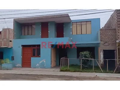 Vendo Amplia Y Estratégica Casa Familiar De 259 M² En Comas: Máximo Confort Y Excelente Conectividad