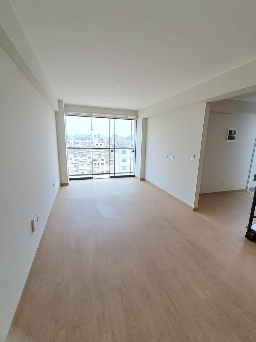 Venta de Departamento en Ate - Lima 2 Dormitorios 