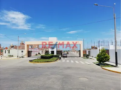Terreno En Venta De 194.55 En La Ensenada 2 Etapa Pimentel Chiclayo