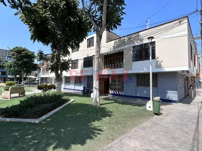 Se Vende Propiedad De 2 Niveles - 2Do Y 3Er Piso