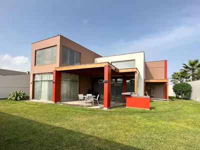 Venta de Casa en Chorrillos - Lima 5 Dormitorios 
