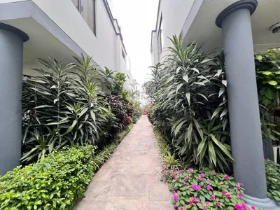 Venta de Casa en Santiago de Surco - Lima 4 Dormitorios