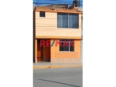 Casa En Venta En Urb. Las Brisas, Chiclayo