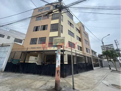 Venta De Hermoso Duplex 2Do Piso Los Olivos