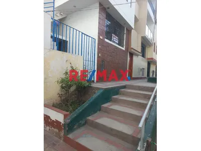 Se Vende Duplex En Santiago De Surco 1Er. Piso 89 M2