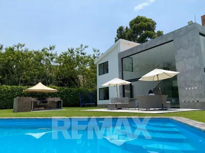 Casa en venta · Santa Cruz de Flores · 350 m², 5 dorm.