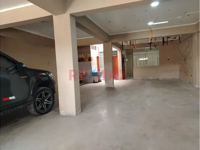Local Comercial De 160 M2 En Piso 1 En Puente Piedra