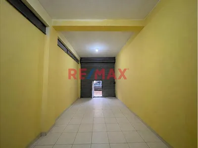 Local En Avenida (30M) Independencia