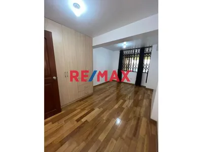 SE ALQUILA DÚPLEX DE 2 HABITACIONES EN 1ER PISO - SANTA EDELMIRA, VÍCTOR LARCO, TURJILLO - S/2,000