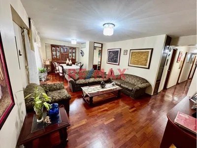 🏡 ¡Vive En San Borja – Zona Exclusiva! 🌳✨ Bajó De Precio!!!
