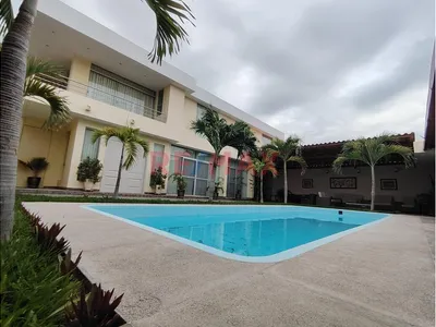 Exclusiva Casa Con Piscina En Alquiler En Loma Linda