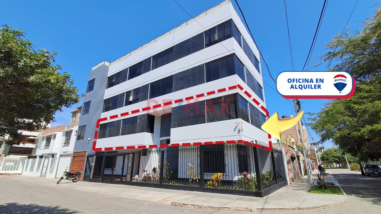 Oficina Amoblada Segundo Piso En Alquiler Cerca A La Urb Santa Victoria Chiclayo