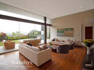 Casa en venta · Prolongación Islas Virgenes, La Molina · 530 m², 6 dorm.