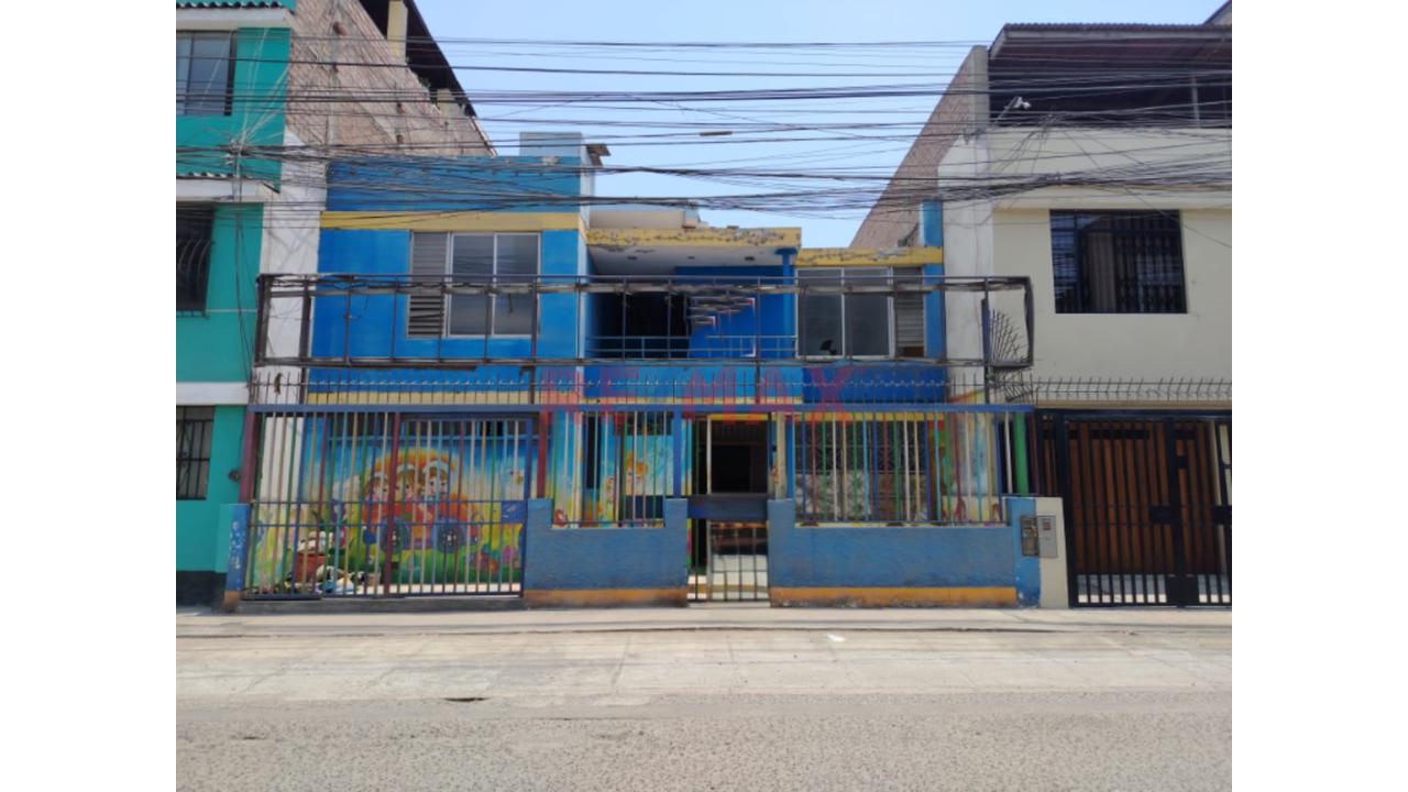 Venta De Casa Como Terreno En San Juan De Miraflores