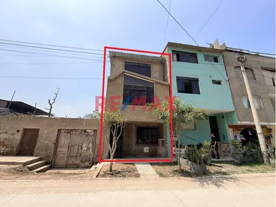 Casa En Venta En Vmt – Nueva Esperanza