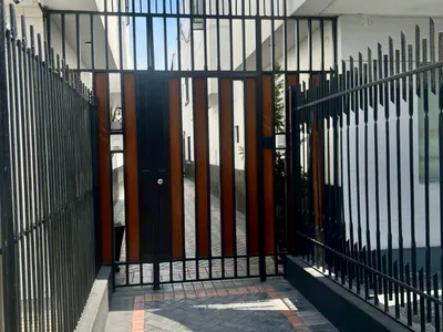 Casa 4 dorm. 165 m²