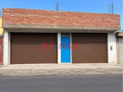 Casa De 2 Pisos Con 2 Tiendas En Av. Principal Ideal Para Vivienda Y Negocio Miraflores