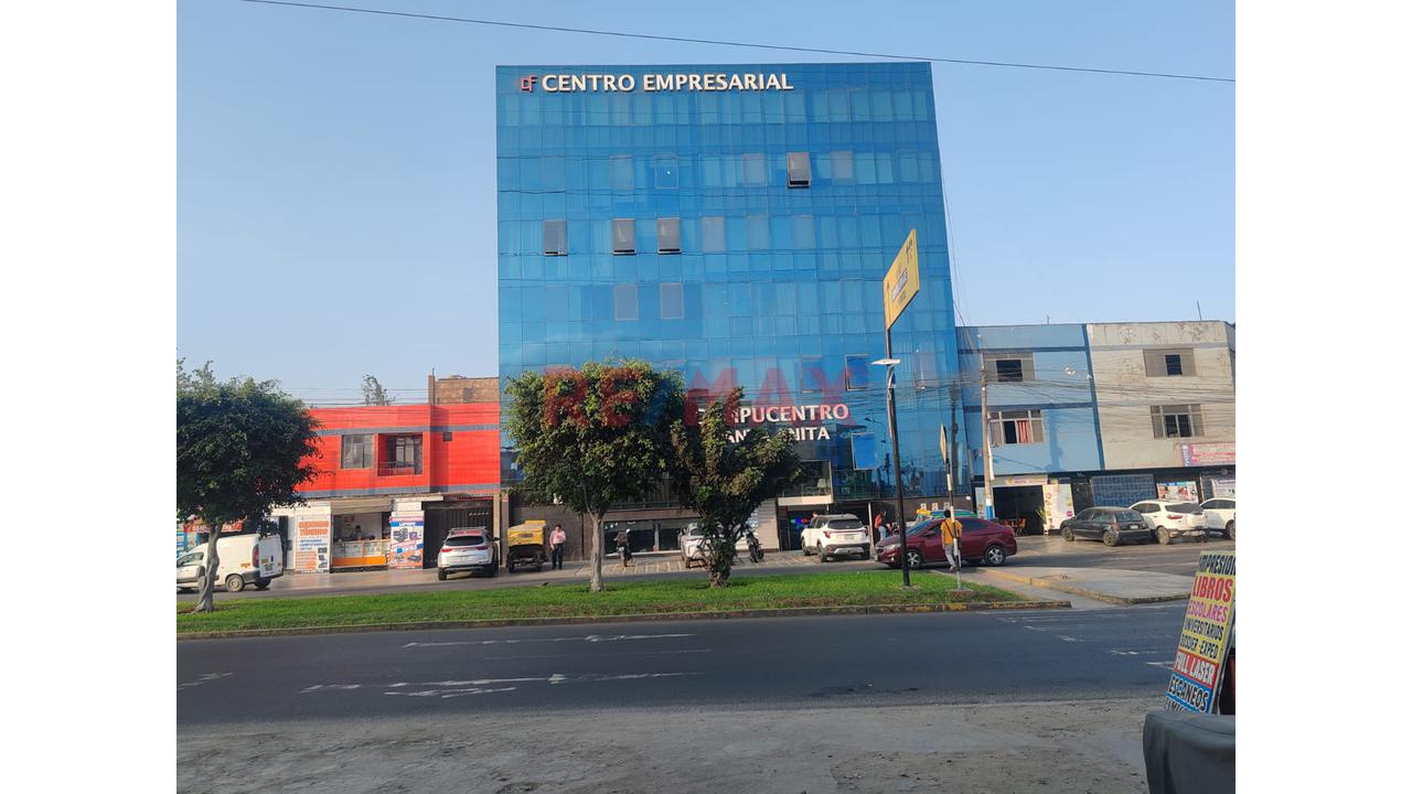 Vendo Oficina De 22.10 M² En Compucentro Santa Anita
