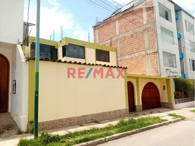 *🏢 ¡Ideal Para Empresas! Amplia Casa En Alquiler En La Exclusiva Urb. Coviduc - San Sebastián - Cusco* 🏡