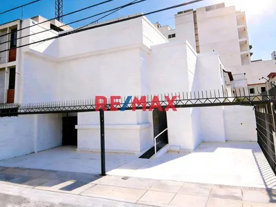 Se Vende Local Comercial Cz Av. Petit Thouars