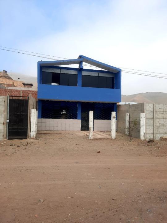 Venta de Casa en Santa Rosa - Lima 5 Dormitorios 