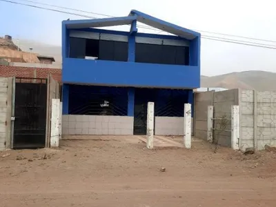 Venta de Casa en Santa Rosa - Lima 5 Dormitorios 