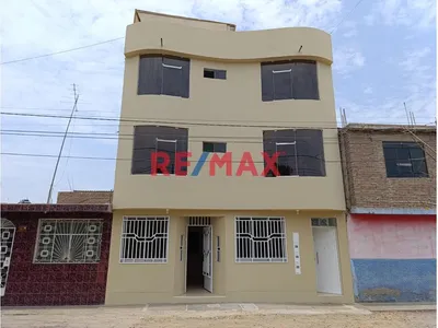 Casa En Venta En Cooperativa Tuman Block 1 Chiclayo - Lambayeque