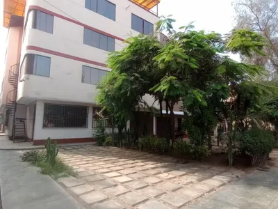 Venta de Casa en Los Olivos - Lima 4 Dormitorios 