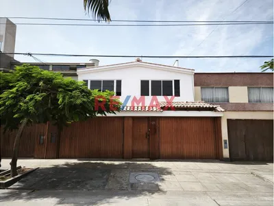 ✨ Linda Casa En San Borja – Comodidad, Amplitud Y Excelente Distribución ✨