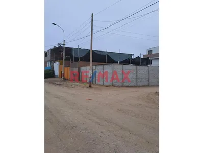 Amplio Terreno En Urbanizacion Los Claveles - Lurin