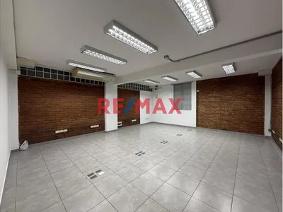 🏢 Alquiler De Local Comercial De 4 Niveles Centro De Lima