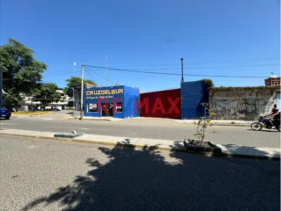 Venta De Amplio Local Comercial Con Doble Acceso En Zona Estratégica De Piura-Centro