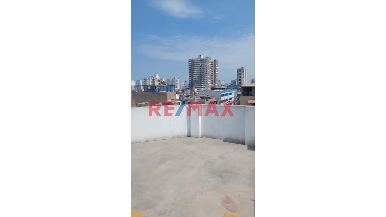 Venta De Hostal Como Terreno En El Corazón De Jesús Maria