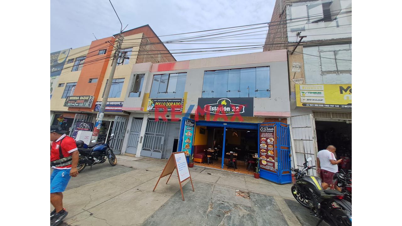 Oportunidad En Comas  - Av. Universitaria/ Av. 22 De Agosto