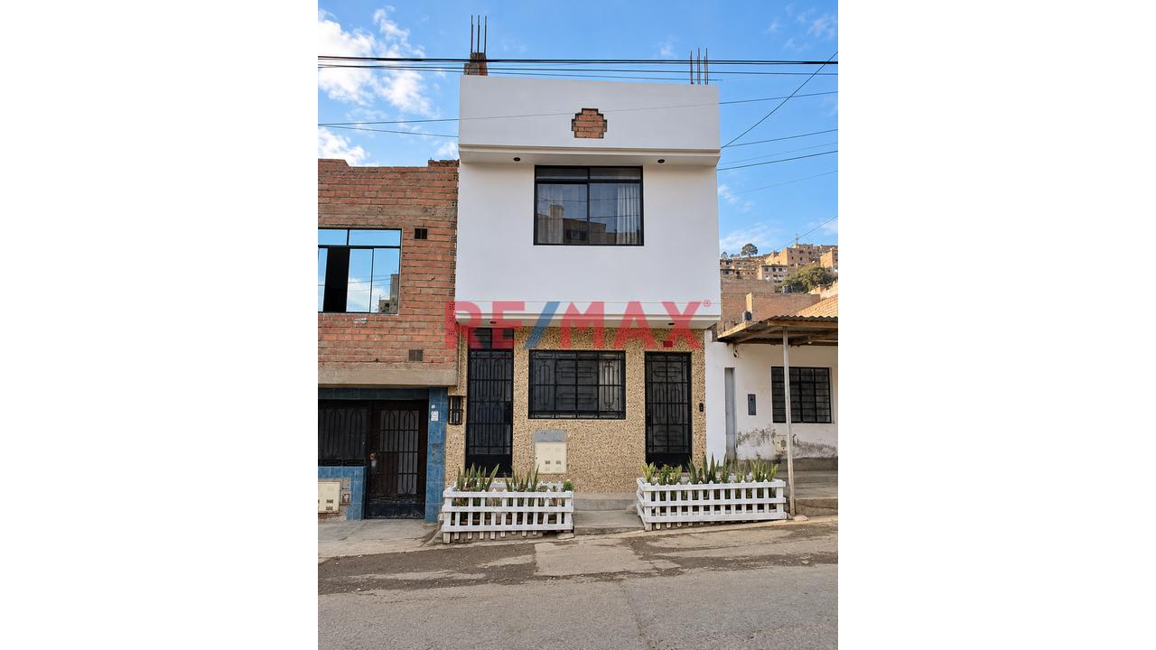 Casa En Venta En Carabayllo | Potencial Para Vivienda Y Alquiler